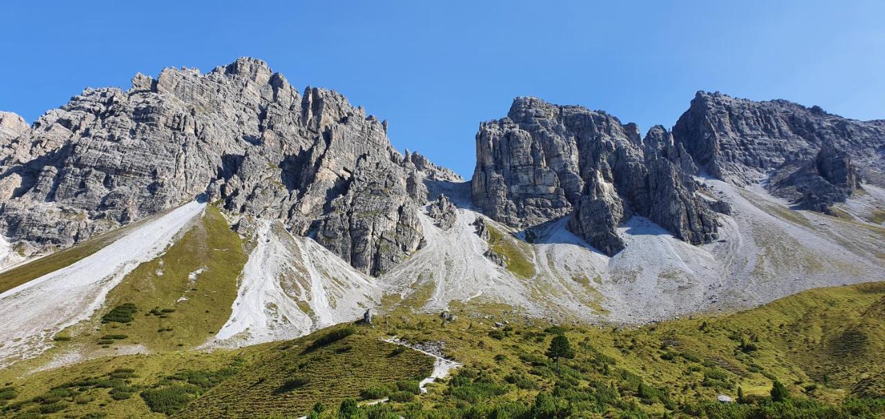 Hotel Gastehaus Landhaus Tyrol Gries im Sellrain Zewnętrze zdjęcie