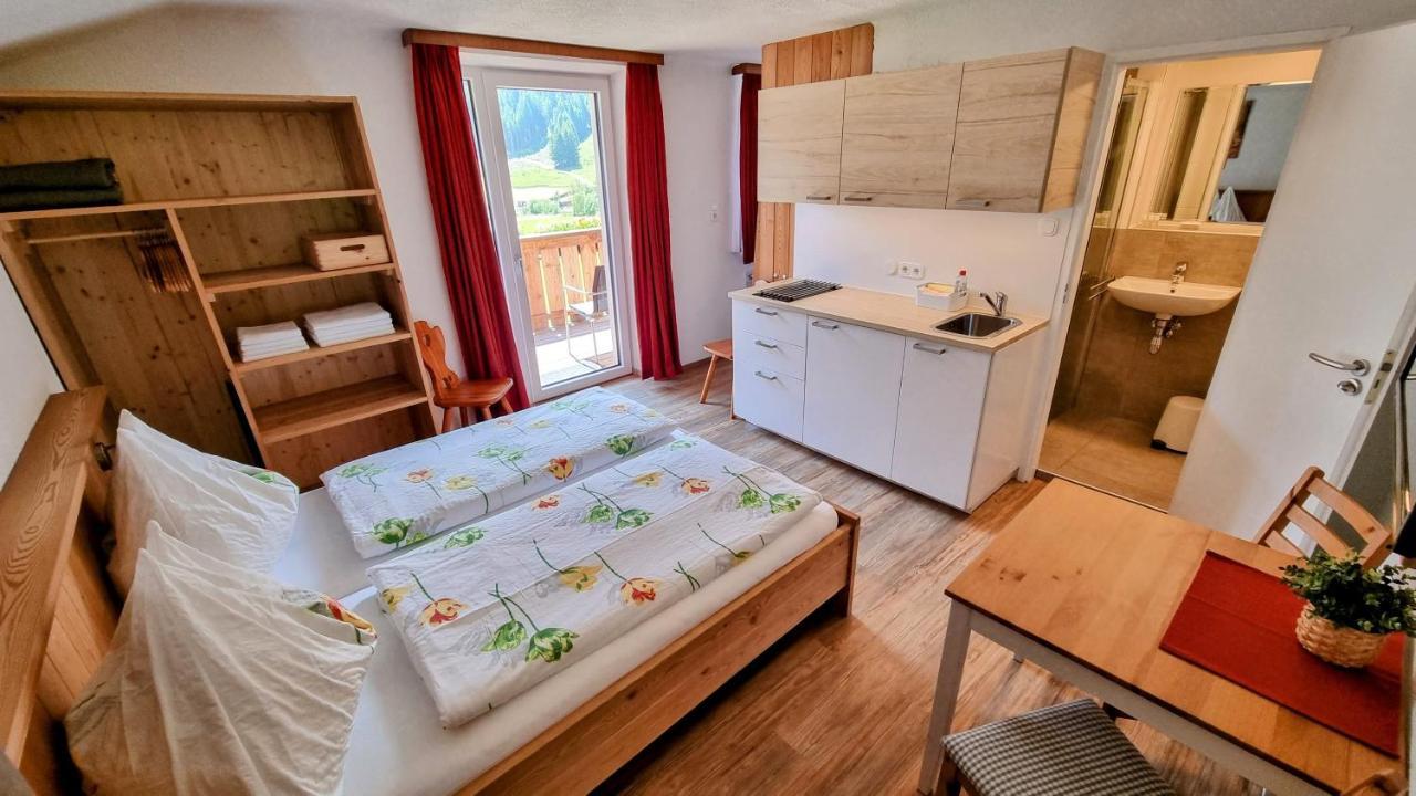 Hotel Gastehaus Landhaus Tyrol Gries im Sellrain Zewnętrze zdjęcie